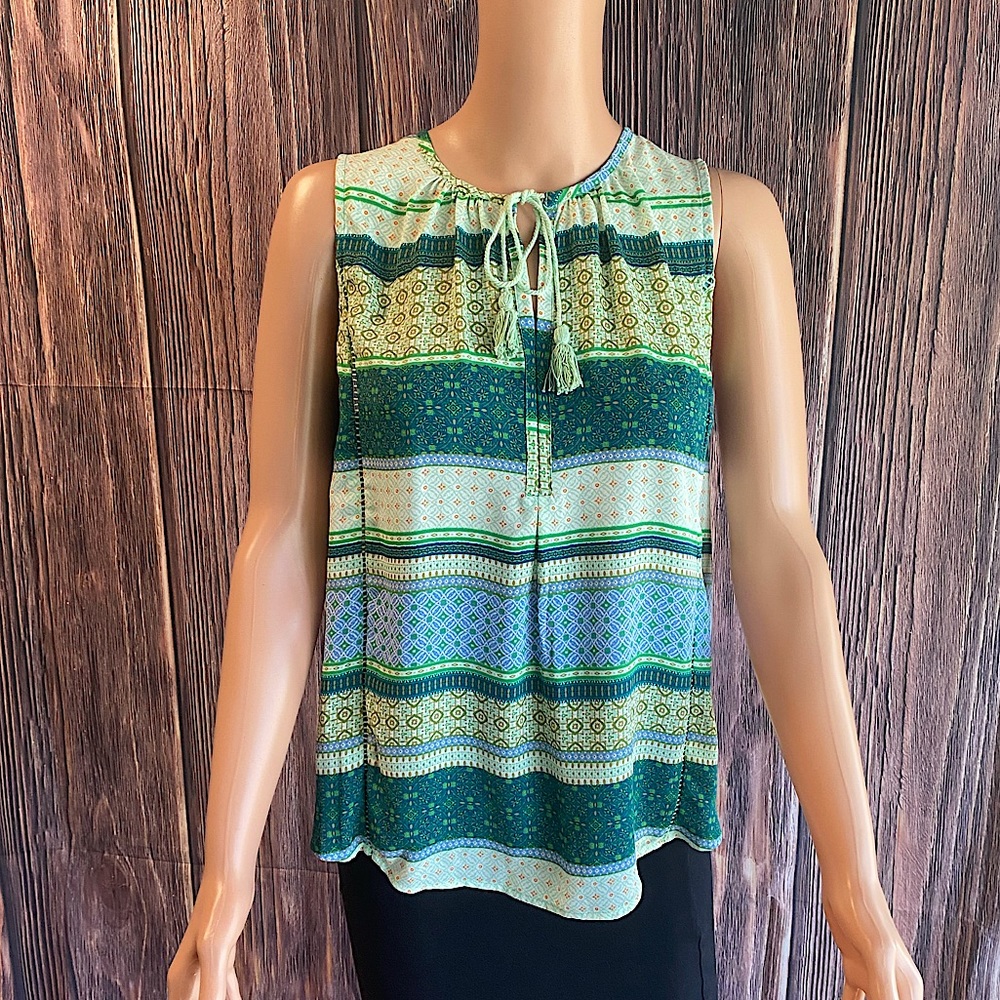 Collective Concepts NWT dark and light green pattern tank top blouse size medium